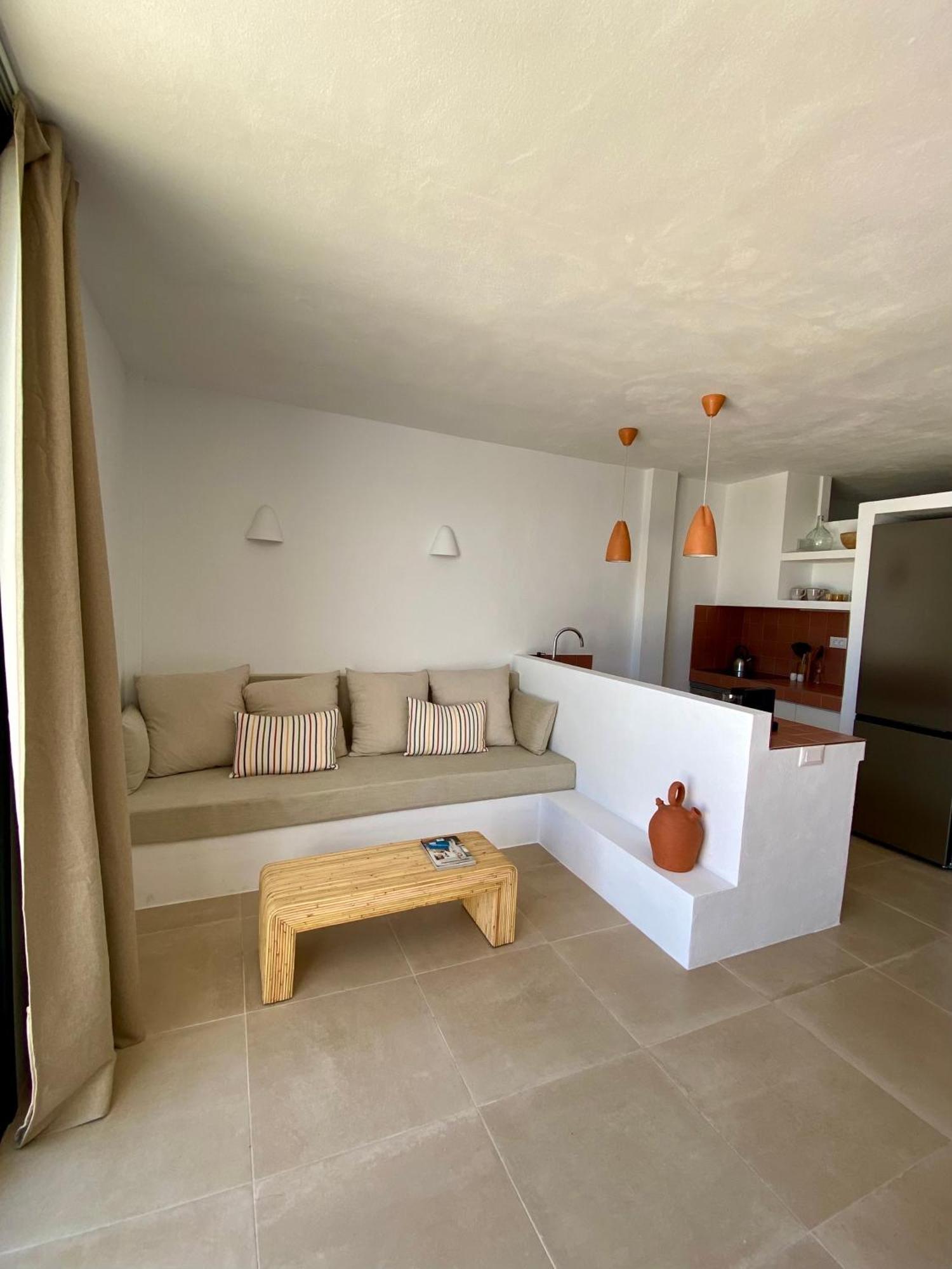 Casa Costa Apartments Бахамар Екстериор снимка